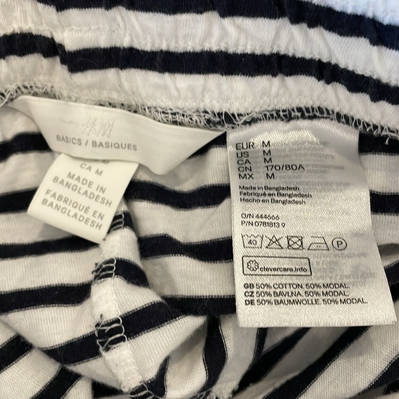H&M striped shorts - Picture 3 of 3